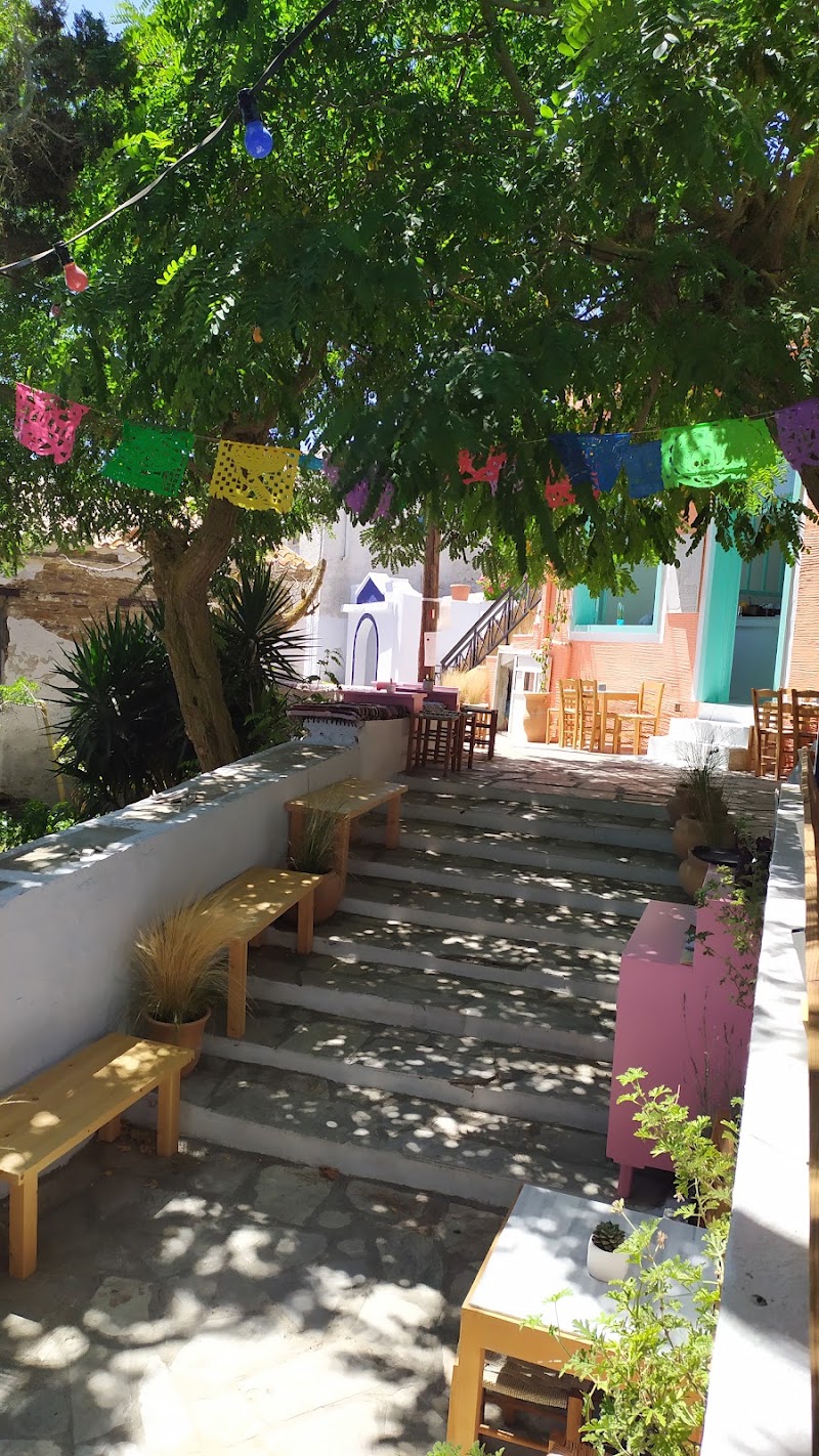 Stella's Arnados — Restaurantes Τήνος (1/8)