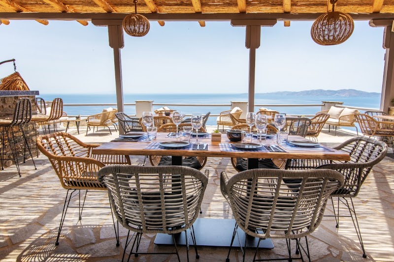 Dentro All Day Bar — Restaurants Τήνος (1/8)