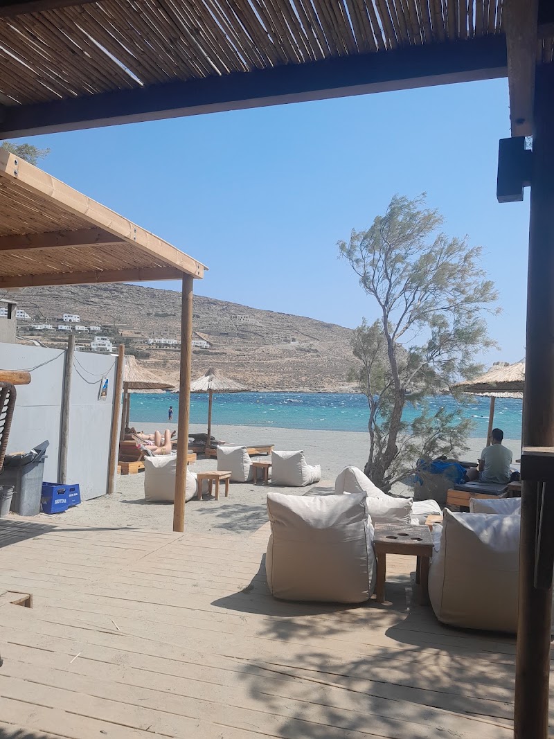 BEACH BAR - CAFE ΦΥΚΙ — Εστιατόρια Τήνος (1/8)