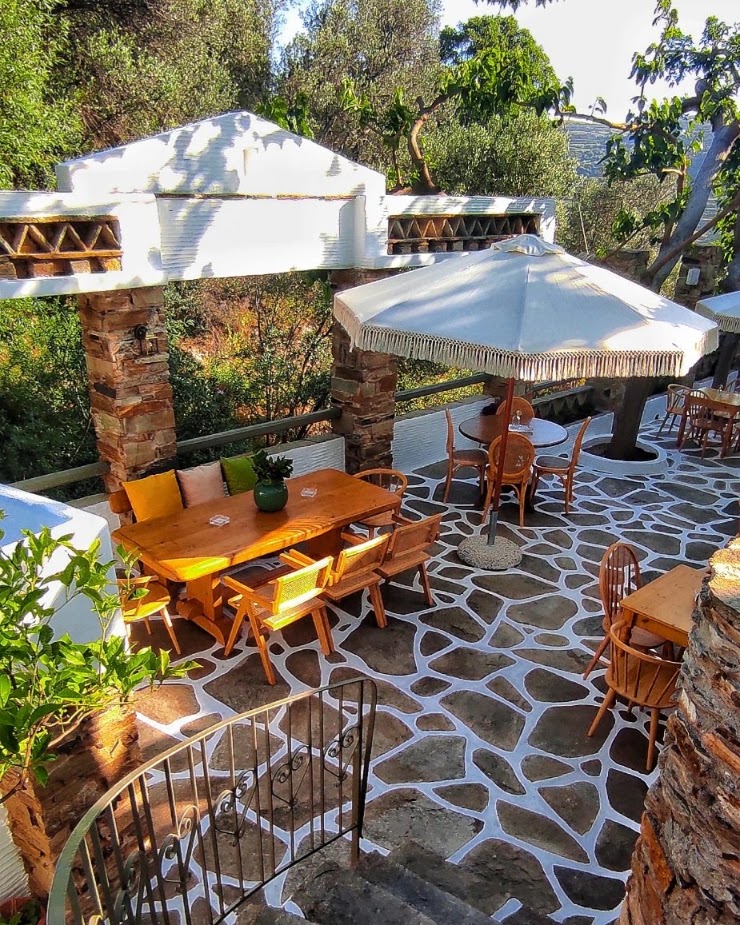 Veneranda tinos — Restaurants Τήνος (1/8)