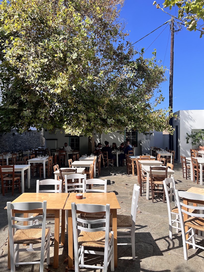 Mpoumpou - Tinos — Εστιατόρια Τήνος (1/8)