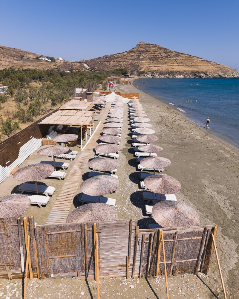Apnea Beach Bar Tinos — Εστιατόρια Τήνος (1/8)