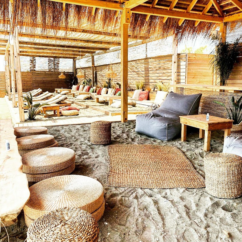 Almiri beach bar — Εστιατόρια Τήνος (1/8)