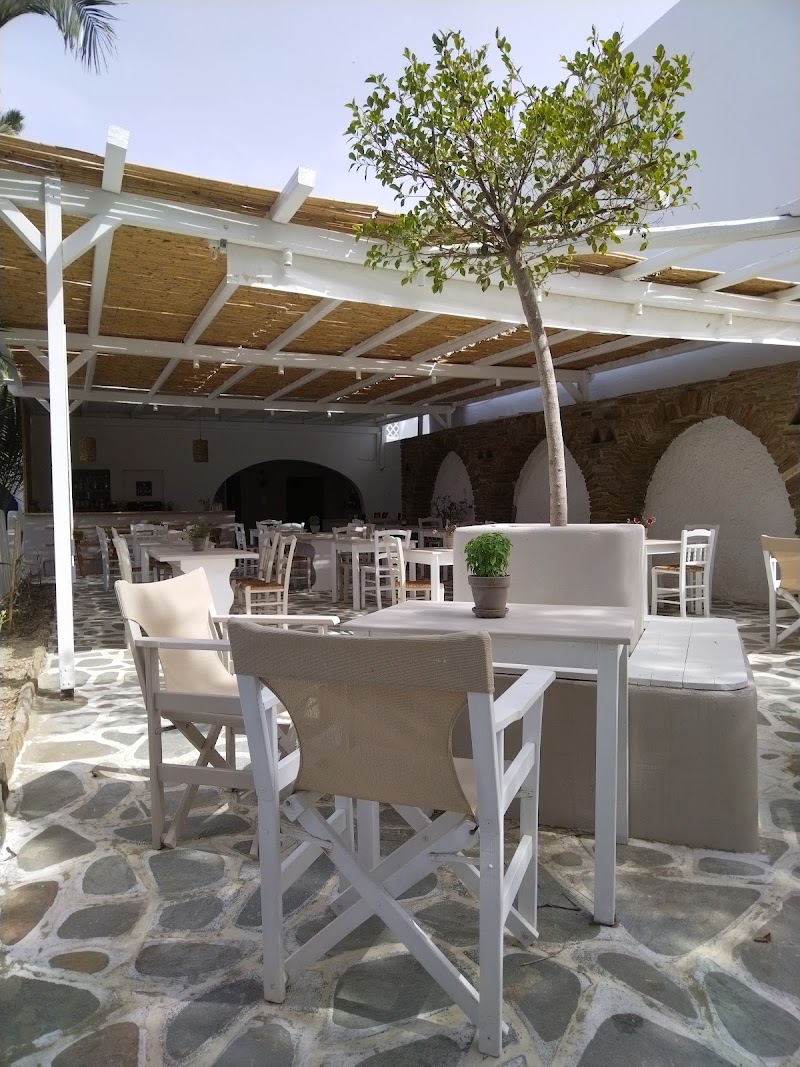Balaouro / Μπαλαούρο Τήνος — Restaurants Τήνος (1/8)