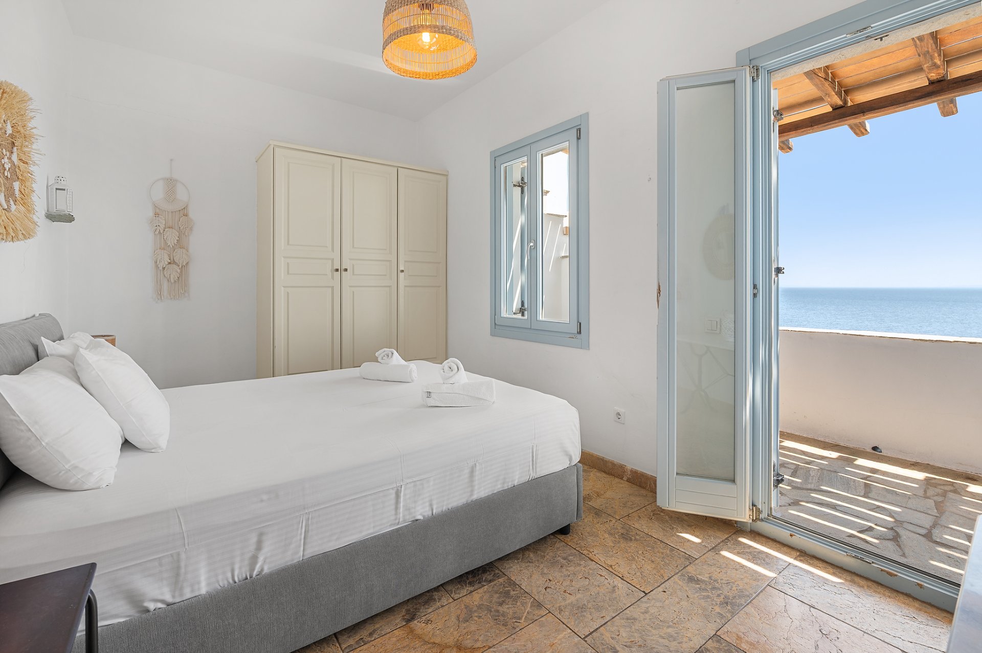 Room 3 - Aegean - 2