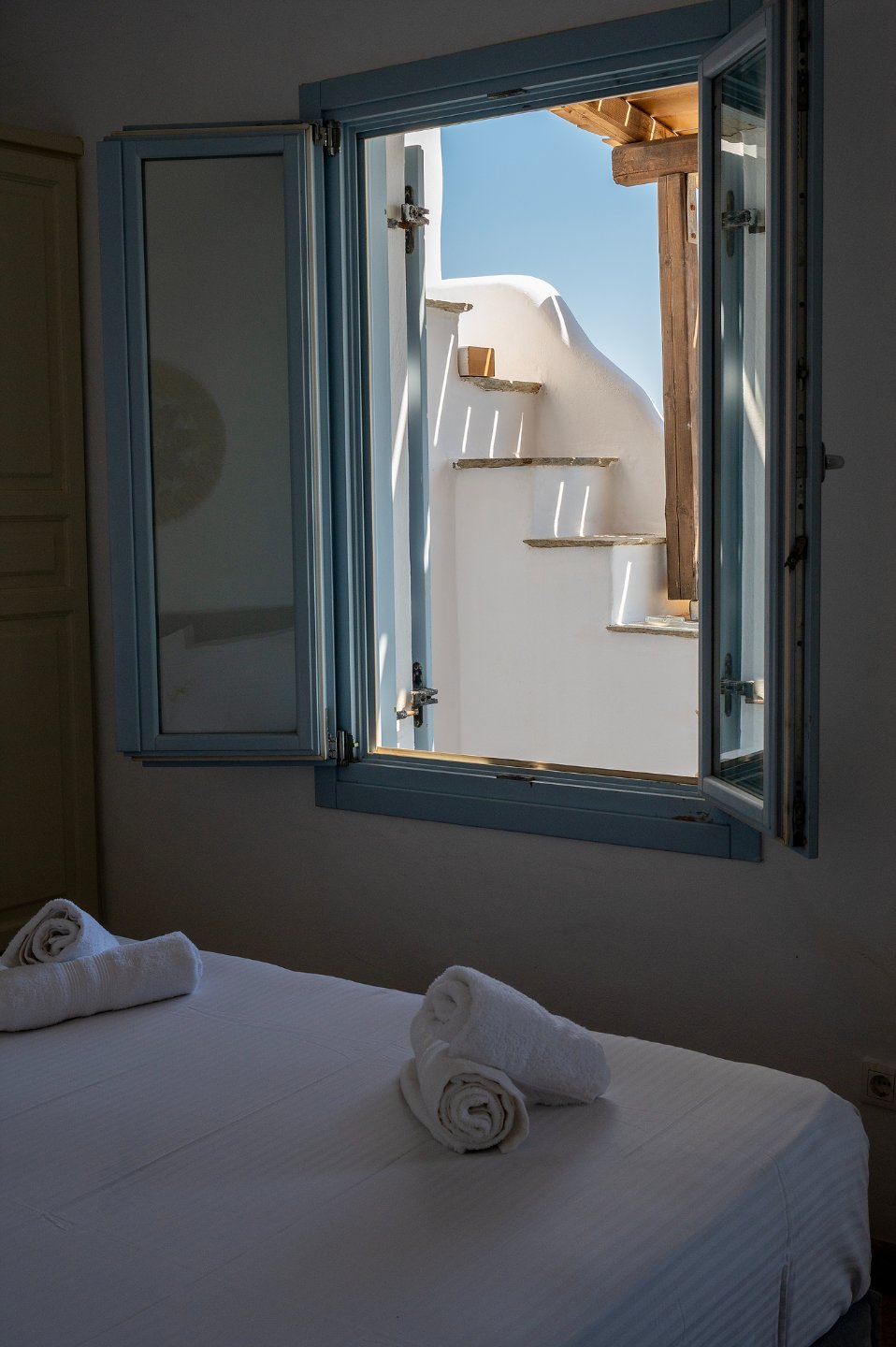 Room 3 - Aegean - 30