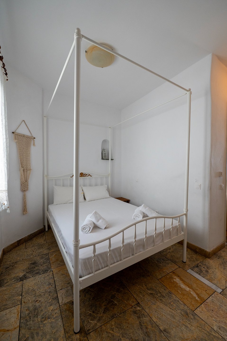 Room 5 - Cycladic - 8
