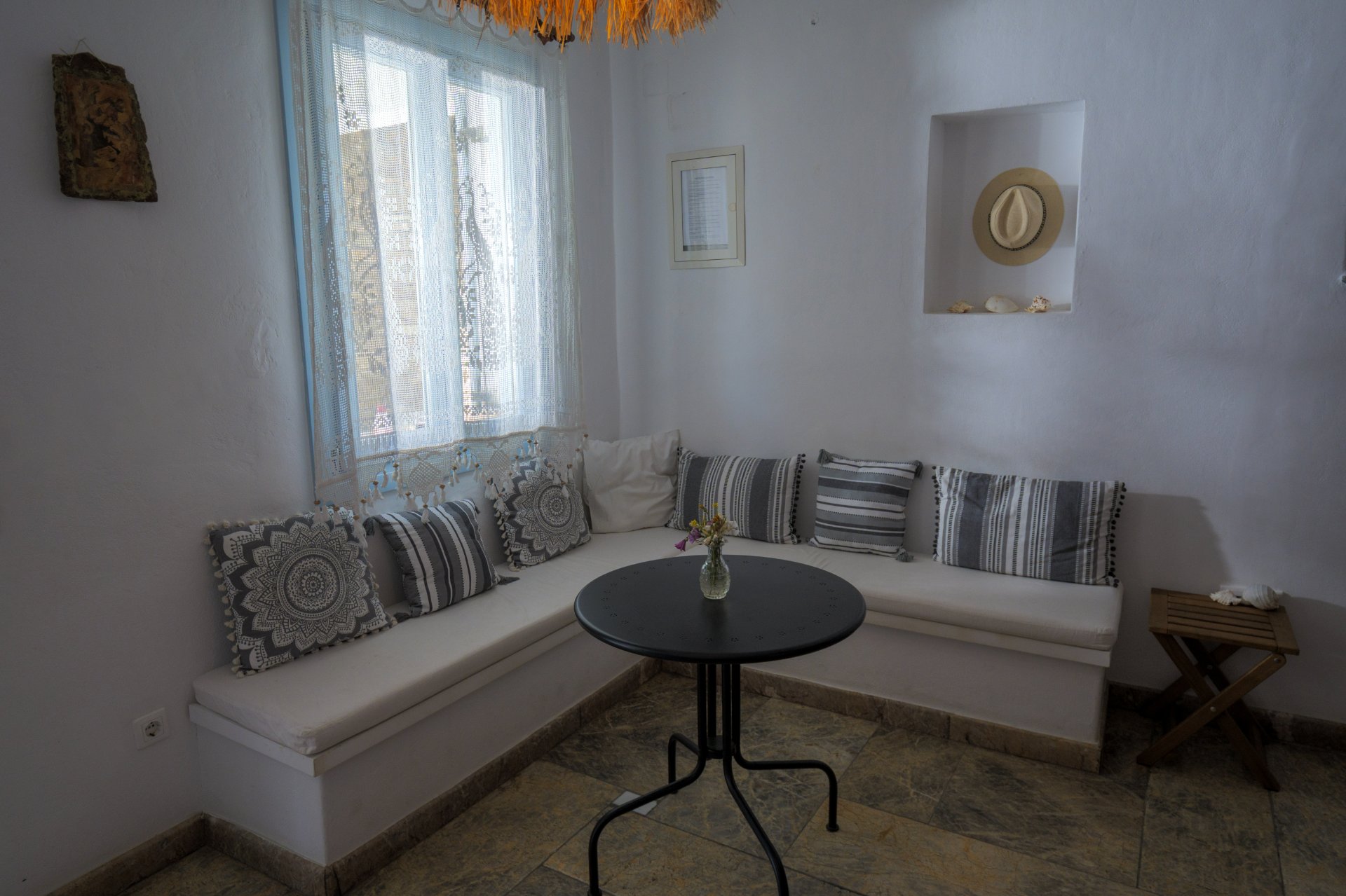 Δωμάτιο 6 - Οικογενειακό - 13