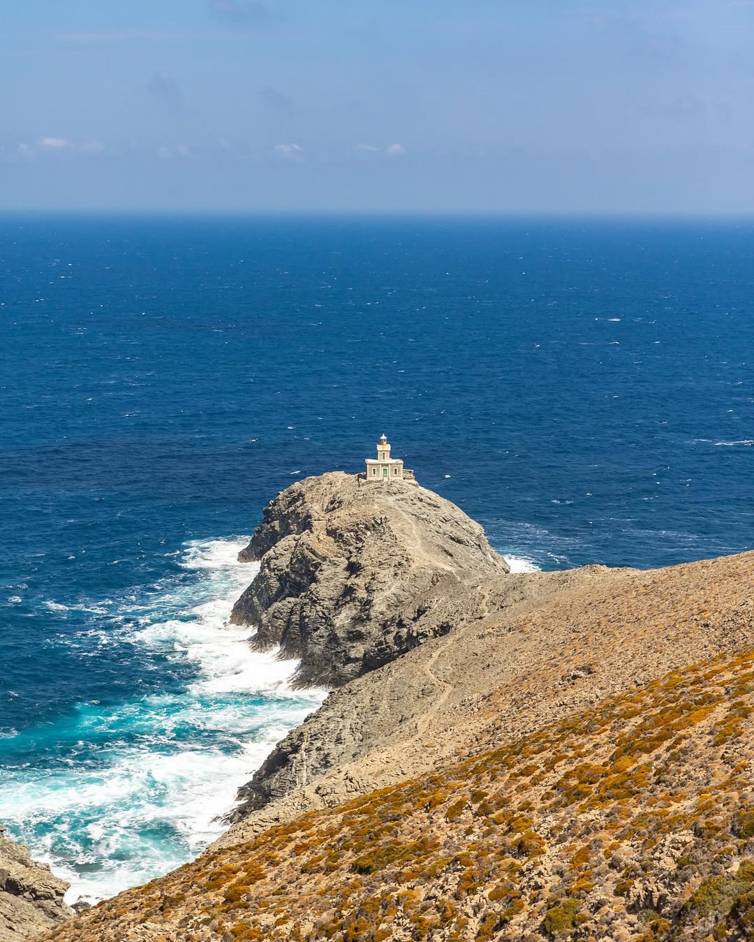 Путеводитель по Тиносу 2026 – Лучшие развлечения, пляжи и места для проживания