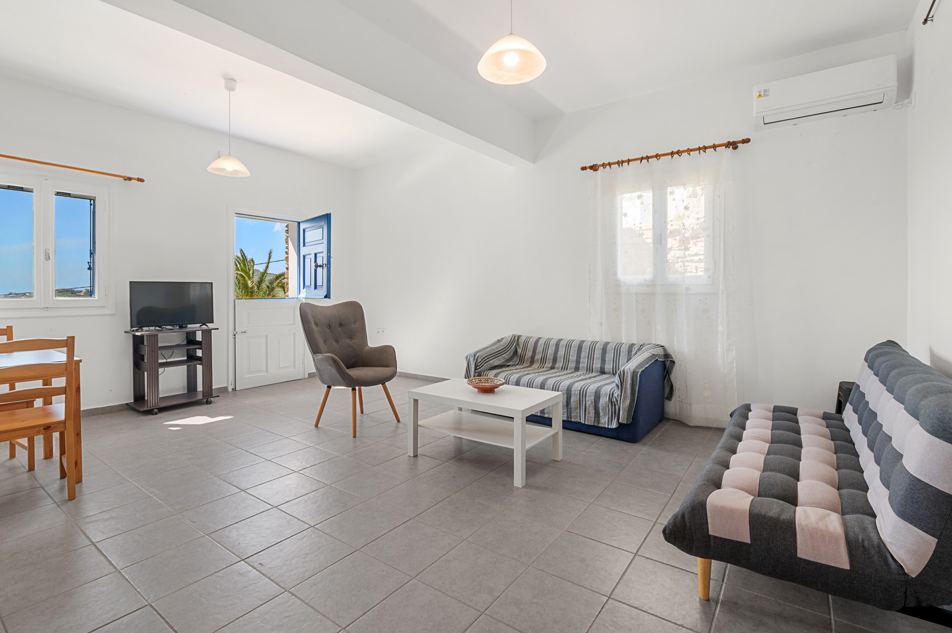 Family house for 5 - Luxury villa rental in Tinos Greece 1 bedrooms