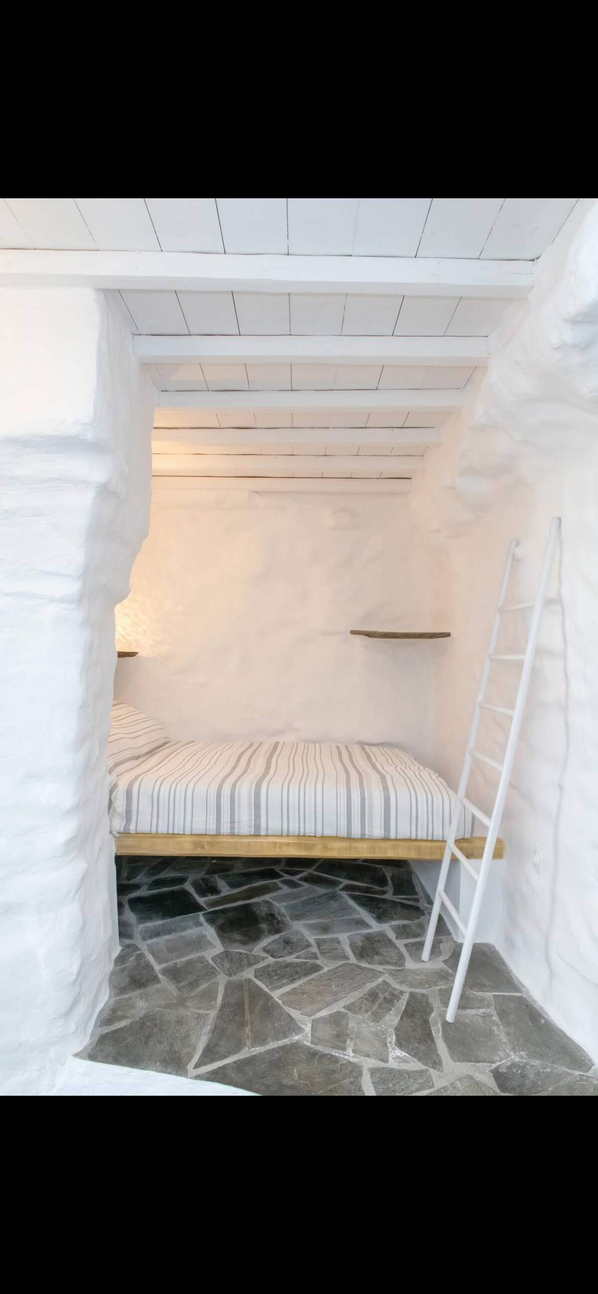 Triantaros Iconic house - 4