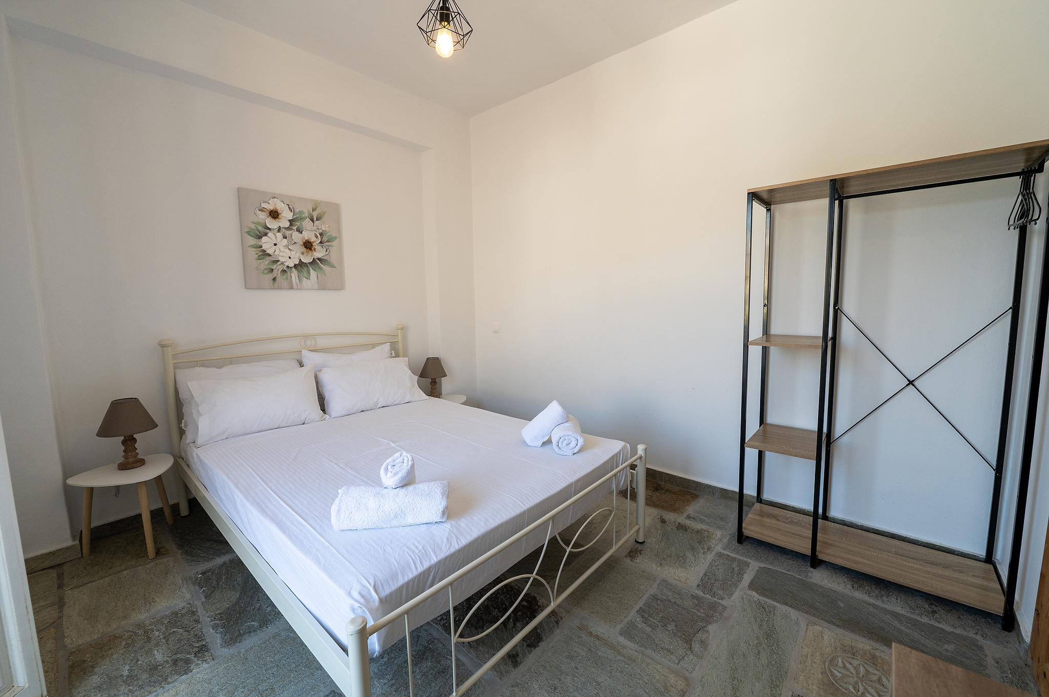 Seafront Property for 4 - 3