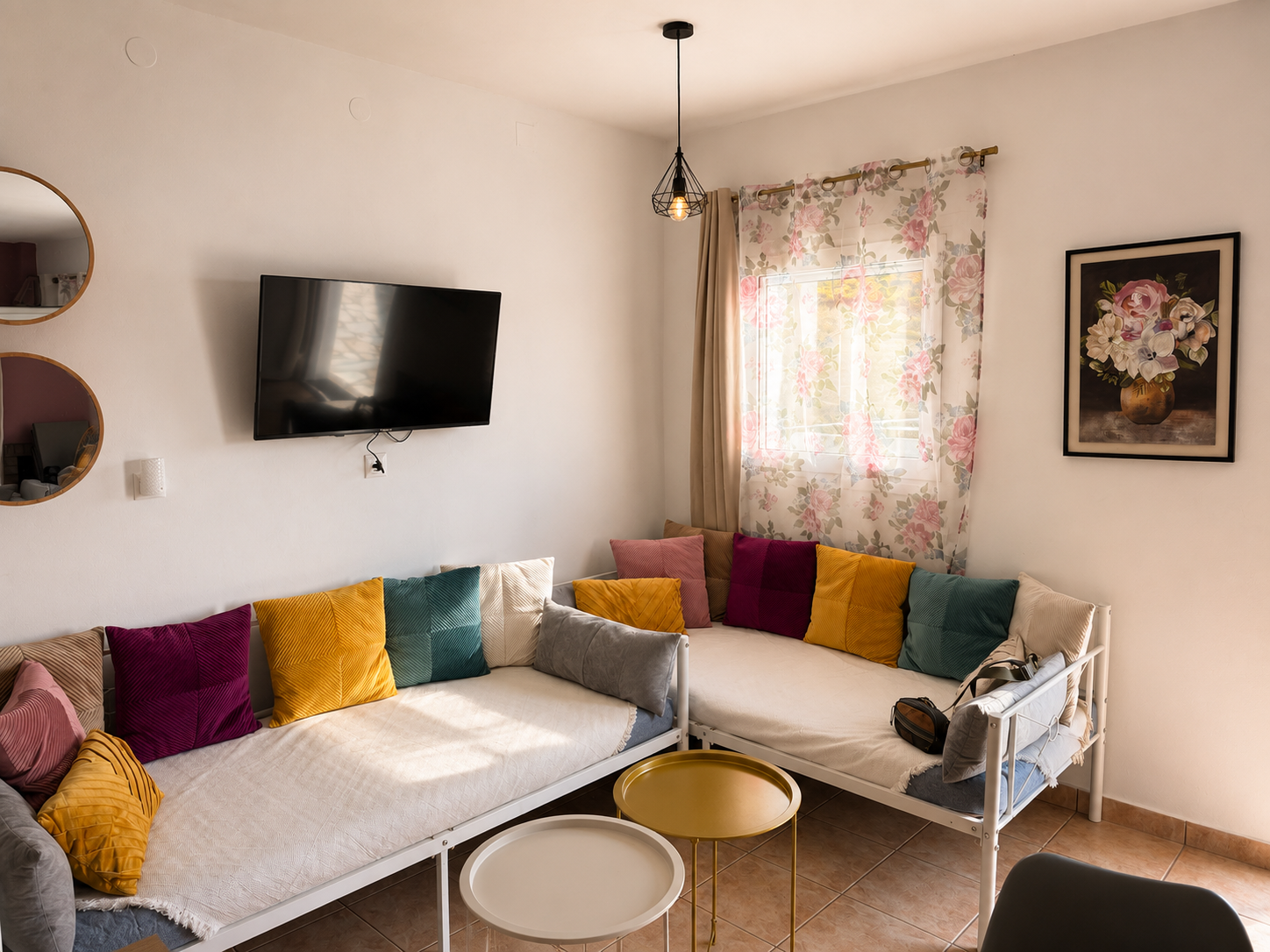 Seafront property for 9 - Main